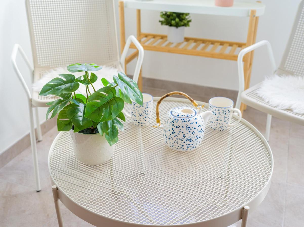 Bright Townhouse - Views - 5 Min Walk To The Beach 라스팔마스 외부 사진