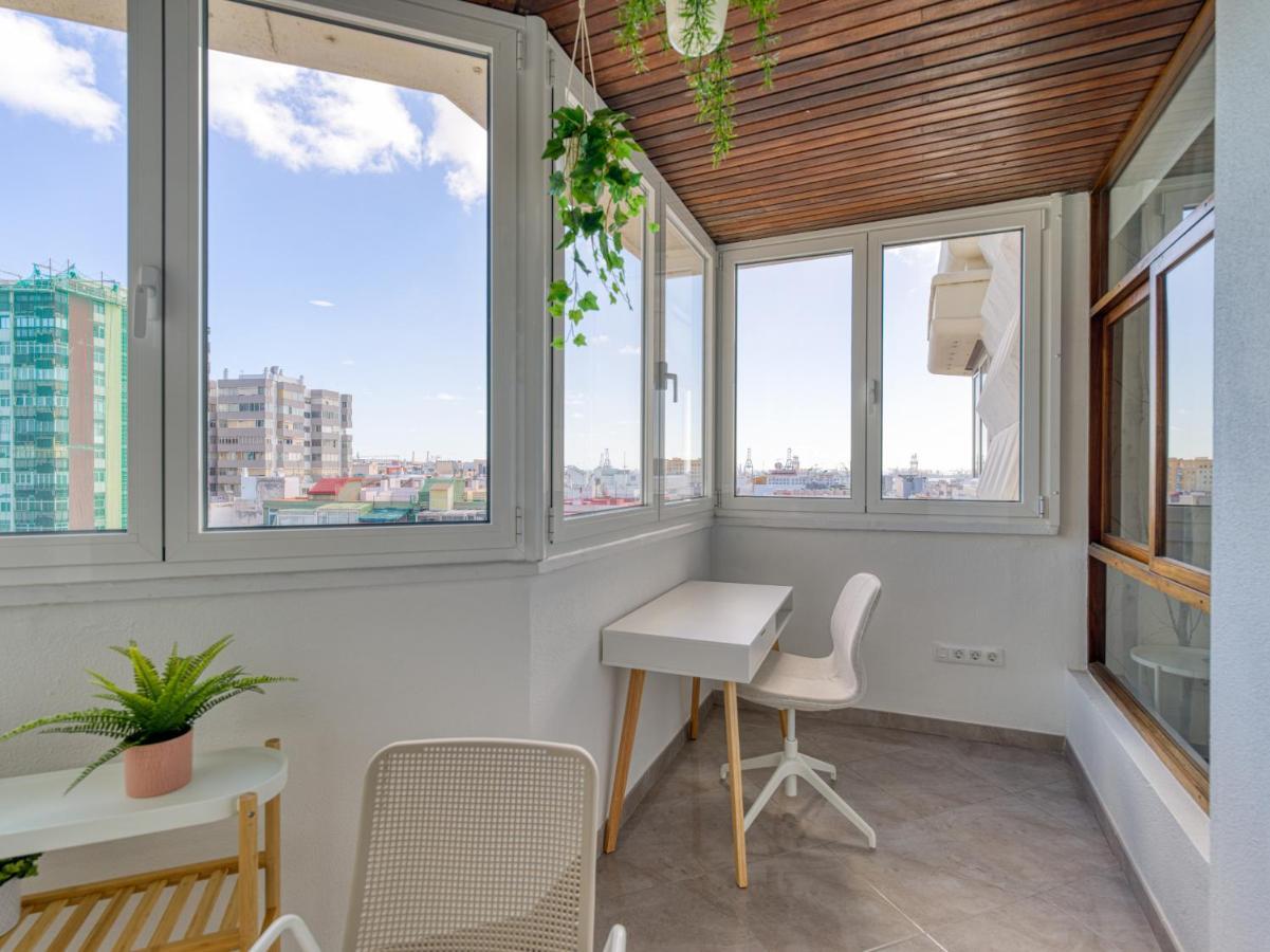 Bright Townhouse - Views - 5 Min Walk To The Beach 라스팔마스 외부 사진