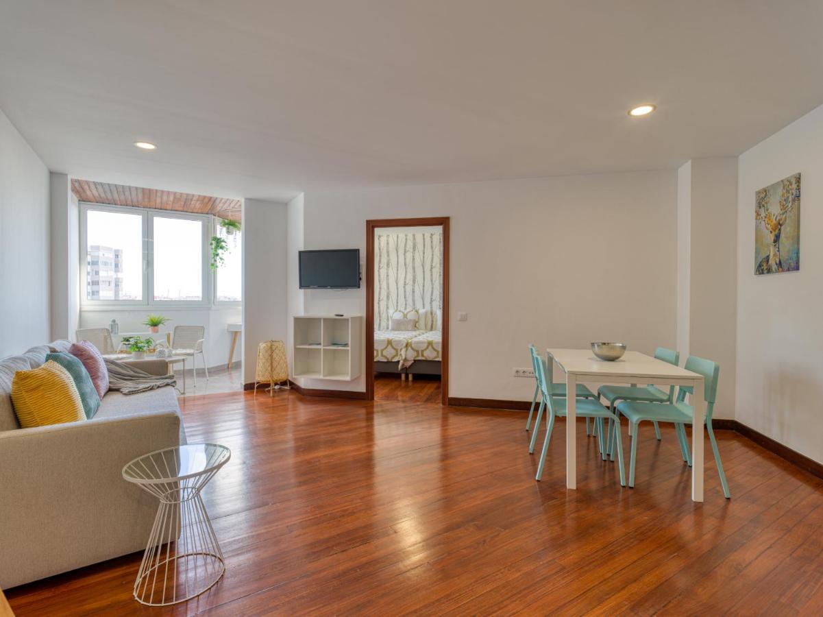 Bright Townhouse - Views - 5 Min Walk To The Beach 라스팔마스 외부 사진