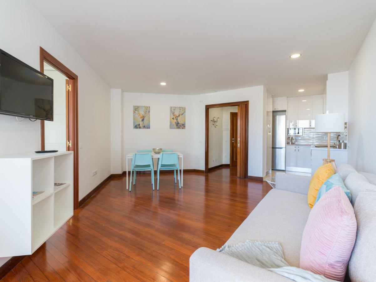 Bright Townhouse - Views - 5 Min Walk To The Beach 라스팔마스 외부 사진